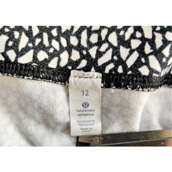 Lululemon Athletica Women's Leggings - Picture 3 of 3